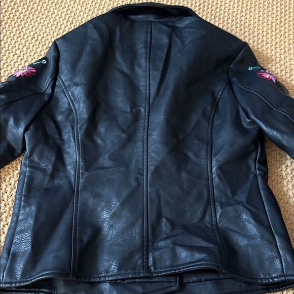 Romeo & Juliet Couture Black Vegan Leather Jacket with Floral Embroidery Size M - Picture 8 of 9